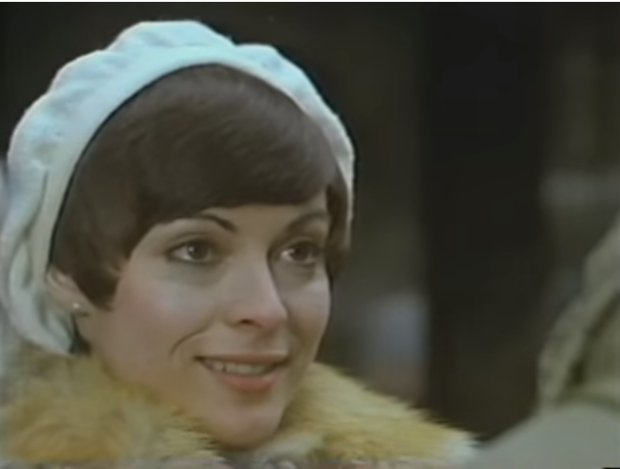 Claire Pimparé dans le film Gabrielle (Yesterday) de Larry Kent (source capture d'écran VHS)