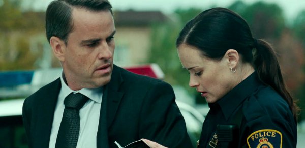 Alexis Bledel et Laurent Lucas dans The Kate Logan Affair de Noël Mitrani