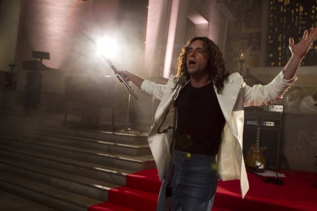 Photo extraite du film Gerry : Mario St-Amand dans la scène de l'église, l'une des plus satisfaisantes du film