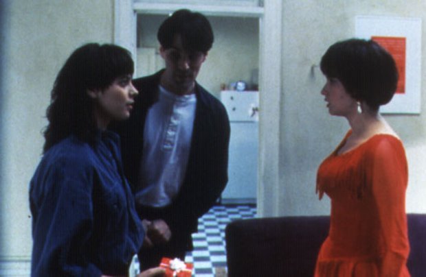 Image des comédiens Joanne Vannicoli, Thomas Gibson et Ruth Marshall dans Love and Human Remains (réal. Denys Arcand, prod. Max Films - 1993 - source image : collection personnelle)