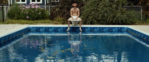 La piscine - image extraite du film Prank de Vincent Biron