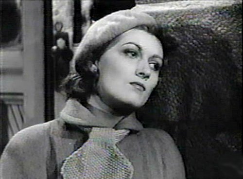 Monique Miller dans Tit-Coq de René Delacroix et Gratien Gélinas (image extraite du film - collection filmsquebec.com)