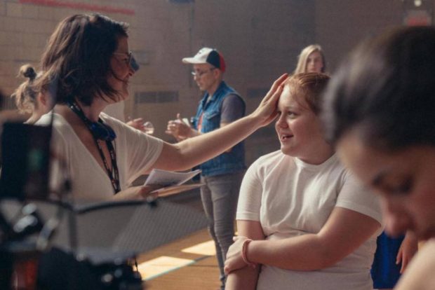 Alexane Jamieson sur le tournage de Jeune Juliette d'Anne Émond (photo: Lou Scamble)