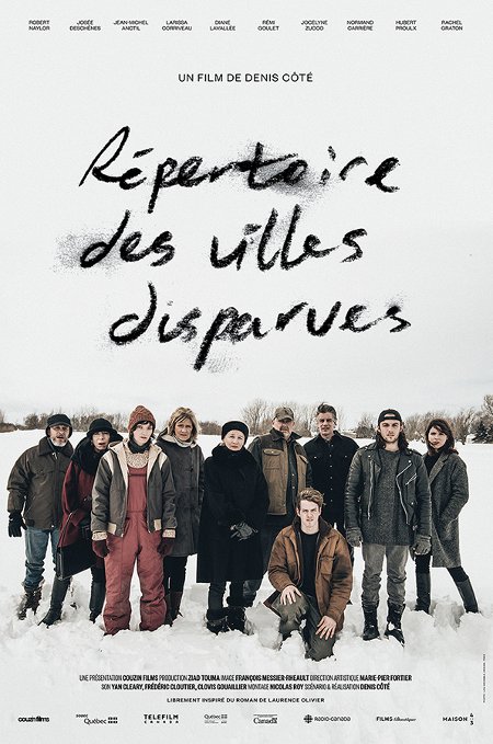 Affiche Répertoire des villes disparues de Denis Côté (un groupe de personnes sur fond de neige)