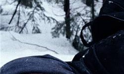 Rhys Coiro dans Snow & Ashes de Charles-Olivier Michaud