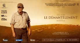 Bannière promotionnelle française du film Le démantèlement (©Sophie Dulac Distribution)