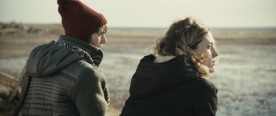 Image extraite du film Les loups (Sophie Deraspe) - Nadine & Élie - Cindy-Mae Arsenault & Evelyne Brochu