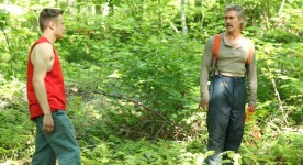 Image des comédiens Antoine L'Écuyer et Roy Dupuis en tournage du film "Le bruit des arbres" Photo par Christian Mouzard