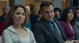 Images de comédiens Suzanne Clément et Patrick Huard dans Guibord s'en va-t-en guerre (réal. Philippe Falardeau, 2015 - Christal Films - Photo Ronald Plante)