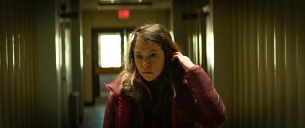 Tatiana Maslany dans Two Lovers And A Bear de Kim Nguyen