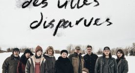 Affiche Répertoire des villes disparues de Denis Côté (un groupe de personnes sur fond de neige)