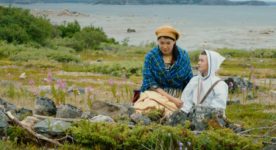 Malaya Qaunirq Chapman et Etua Snowball dans La rivière sans repos de Marie-Hélène Cousineau et Madeline Ivalu