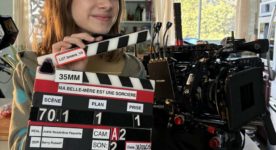 Juliette Aubé sur le plateau de tournage de Ma belle-mère est une sorcière (31 mars 2025)