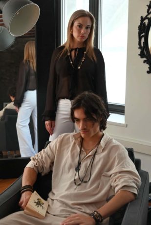 Elliott Mitrani et Mélanie Elliott dans le film "Homicide involontaire" de Noël Mitrani (Productions Marcova, 2026)