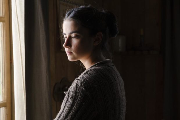 Visage de l'actrice Sara Montpetit dans le film "Maria Chapdelaine" de Sébastien Pilote