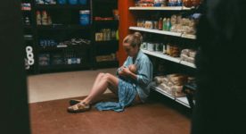 Rose-Marie Perreault dans le drame "Peau à peau" de Chloé Cinq-Mars (FunFilm Distribution, 2025)